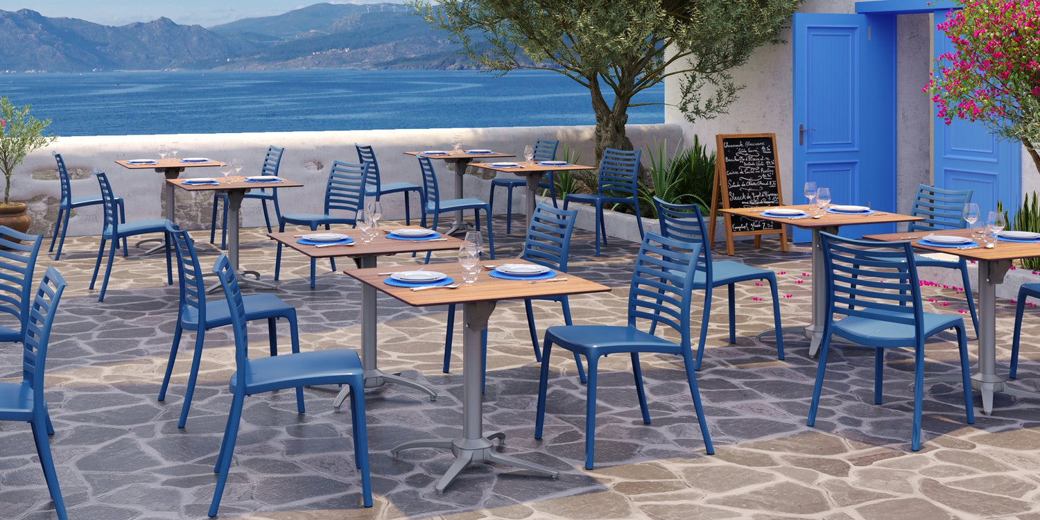 Comment aménager la terrasse autour de la piscine de votre hôtel ?