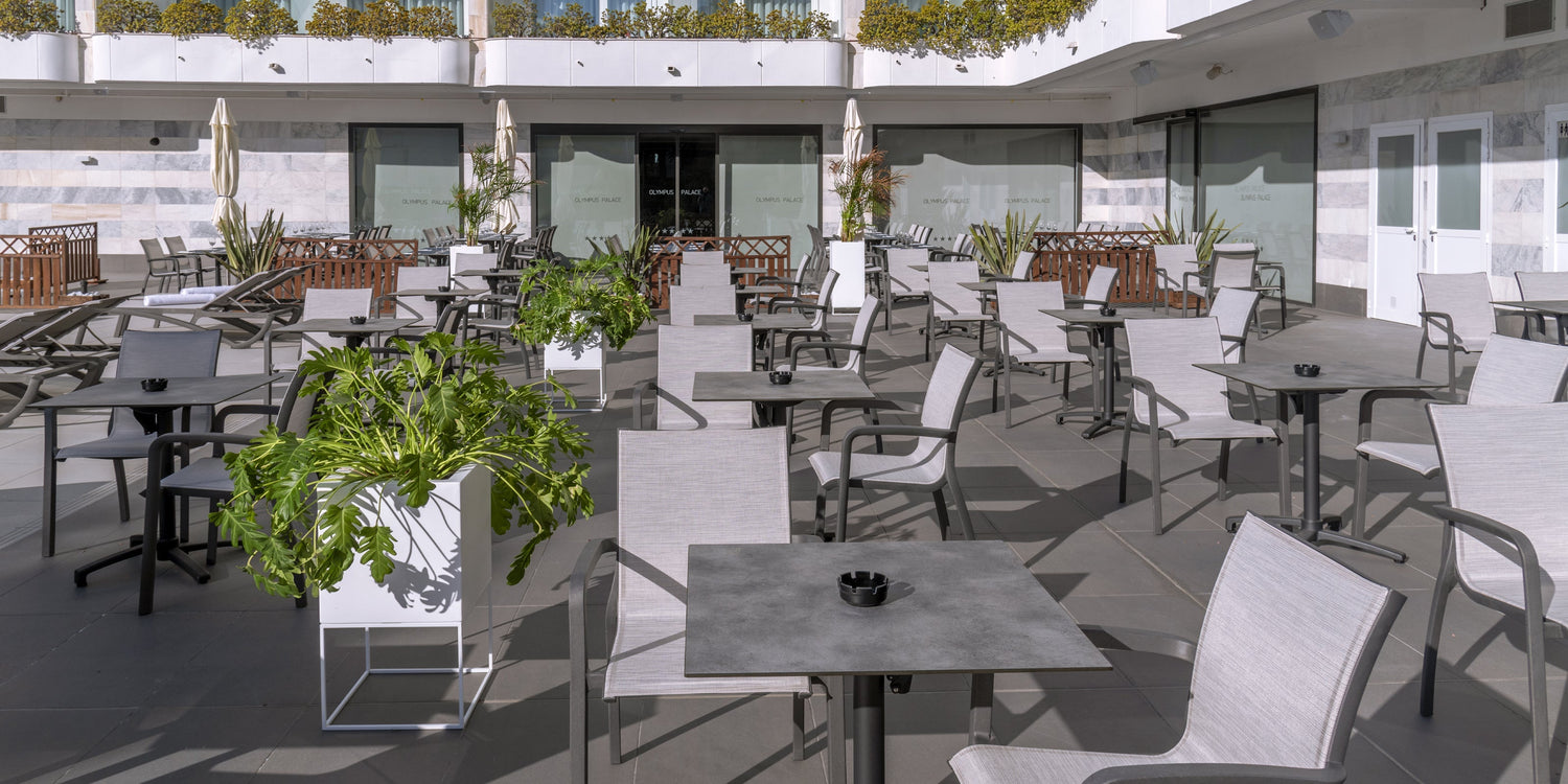 Comment aménager une terrasse de restaurant pour maximiser l’espace extérieur et l’accueil client ?
