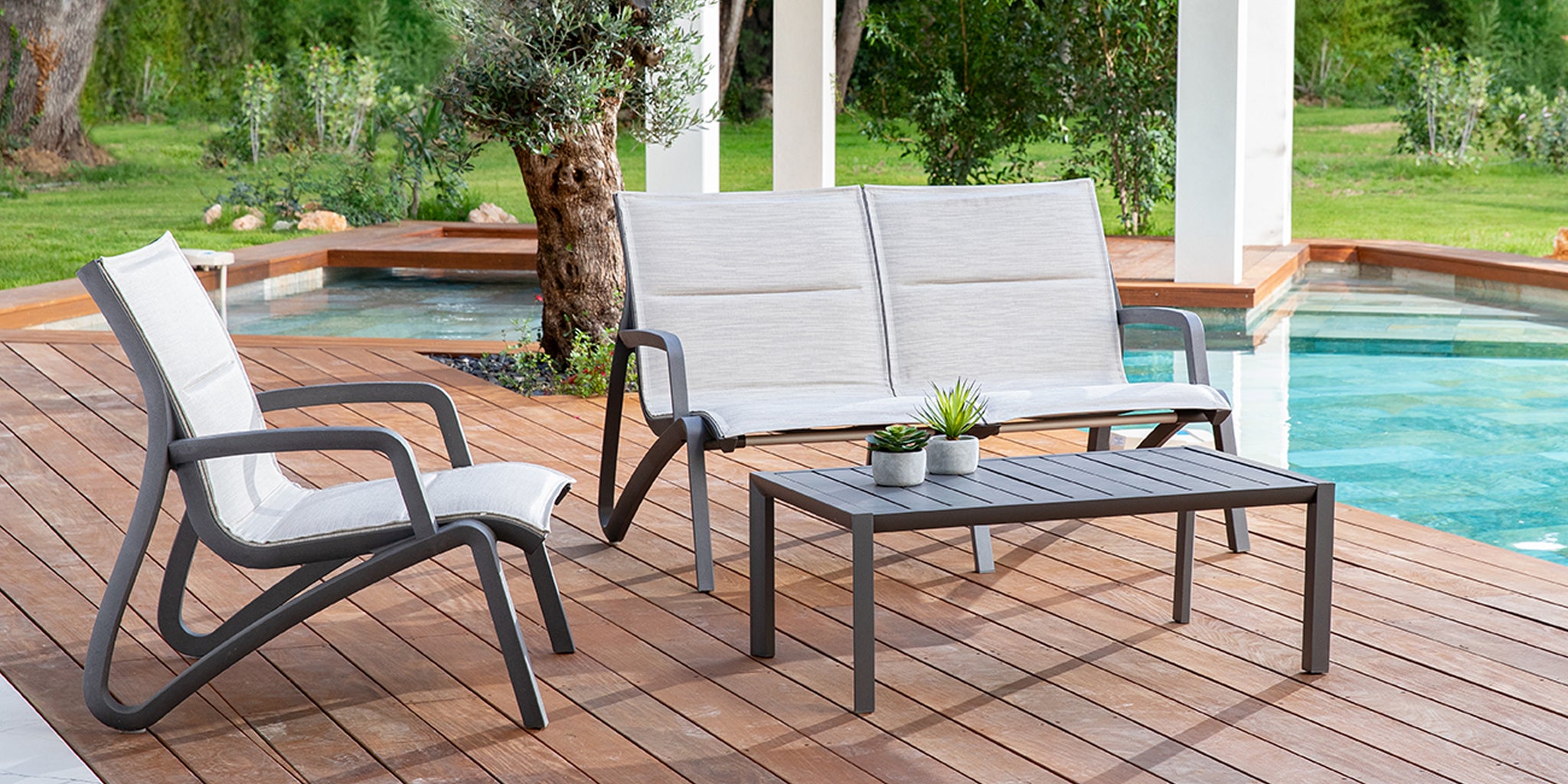 Chaises longues et fauteuils lounge pour les professionnels hotel