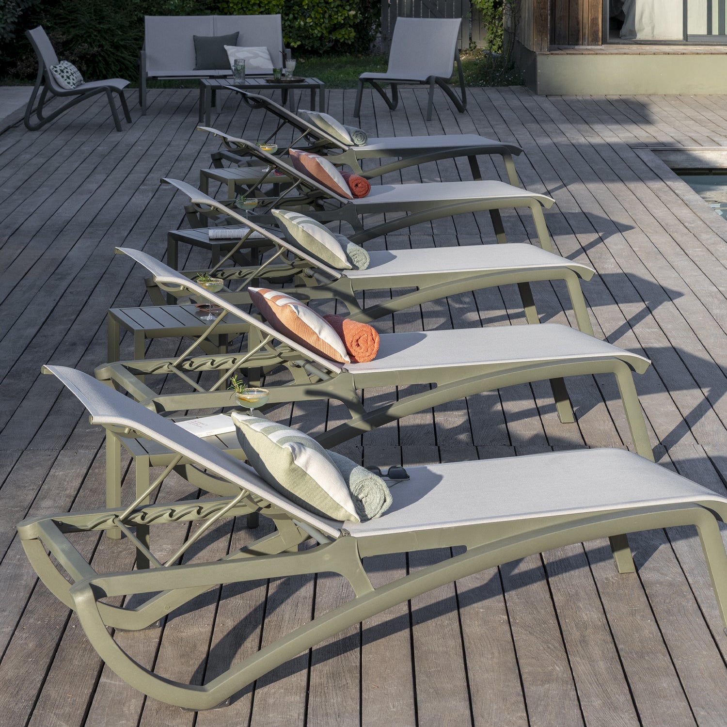 Sunset sunlounger "Green Edition"